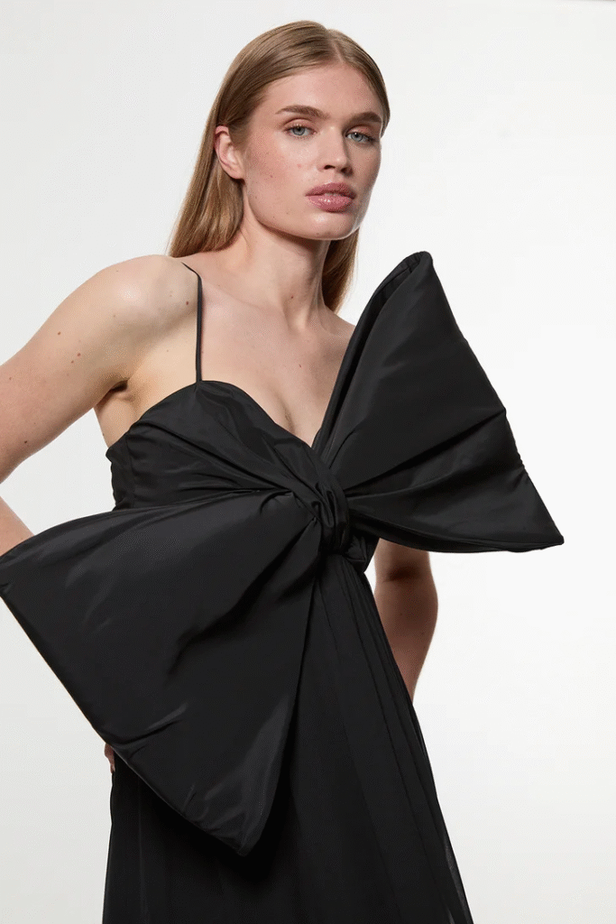 KarenMillen
Taffeta Bow Detail Woven Maxi Dress